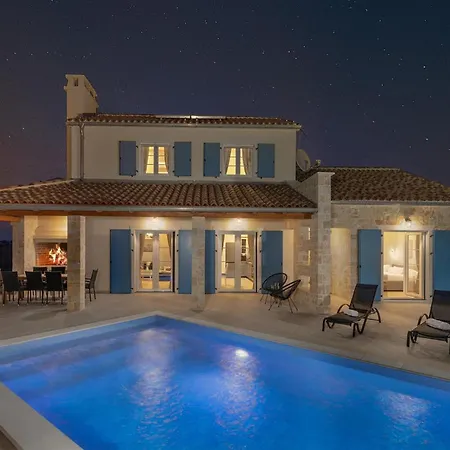 Holiday home Muralis Nin