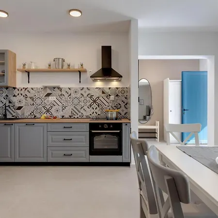 Holiday home Muralis Nin